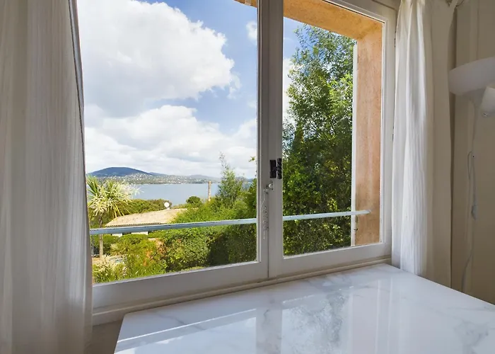 Enchanting + Pool St Tropez